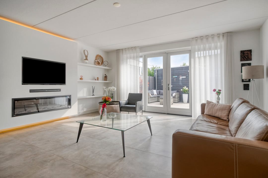 Foto 7 van Bankirai 3