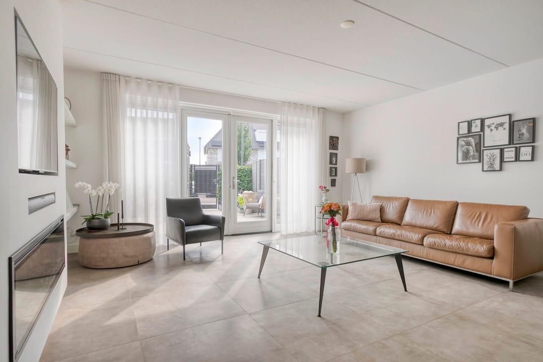 Foto 8 van Bankirai 3