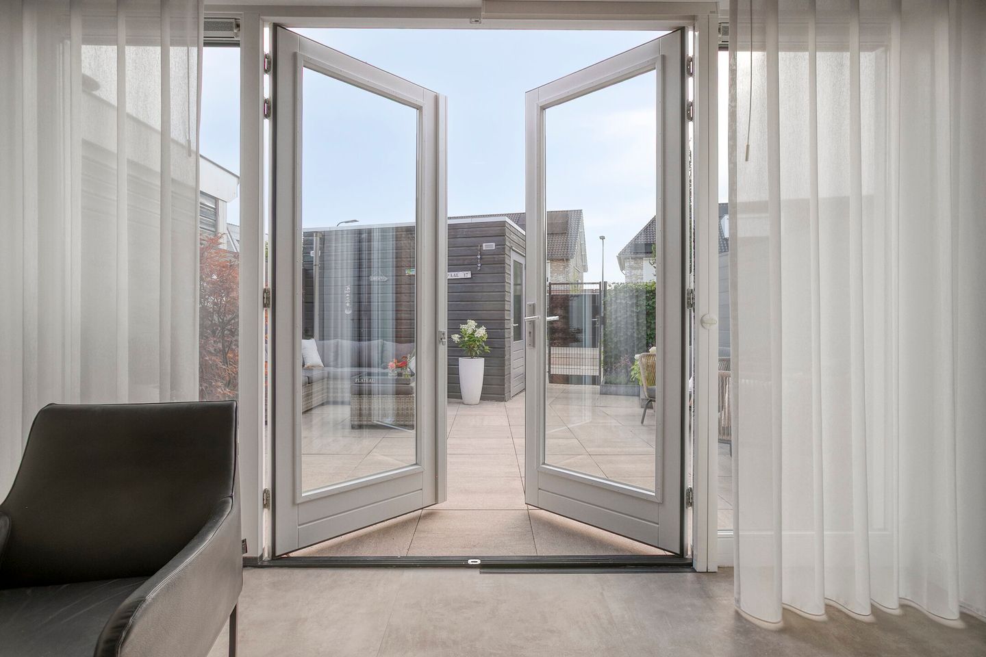 Foto 19 van Bankirai 3