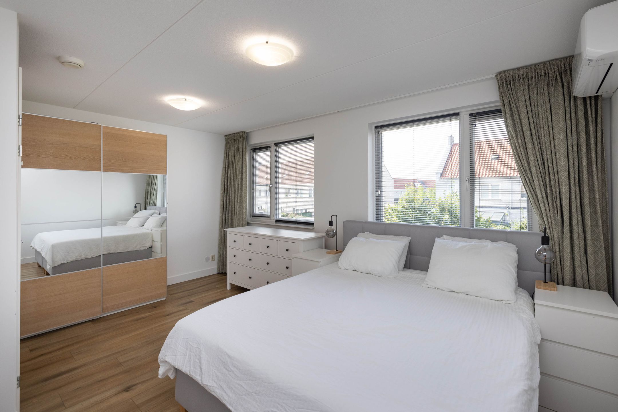 Foto 12 van Lover 137