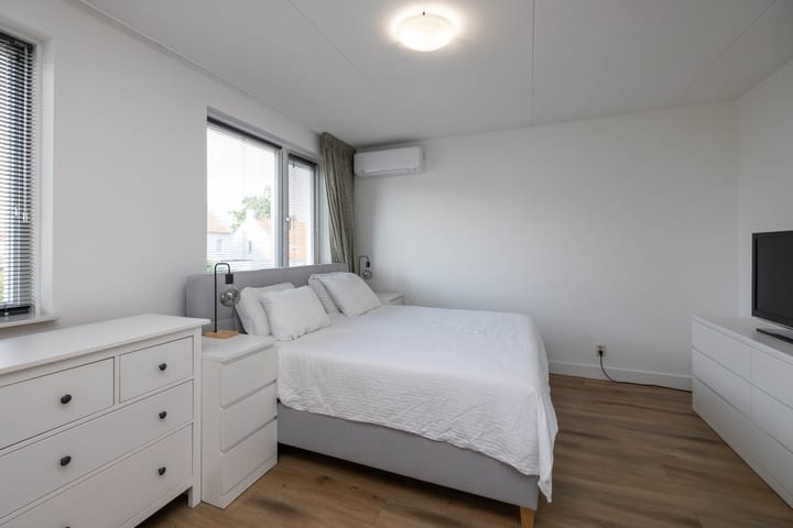 Foto 11 van Lover 137