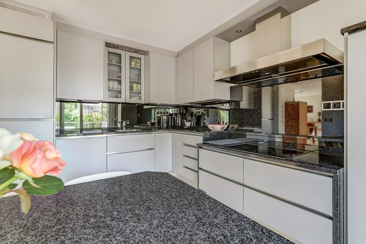 Photo 12 of Brouwersstraat 6