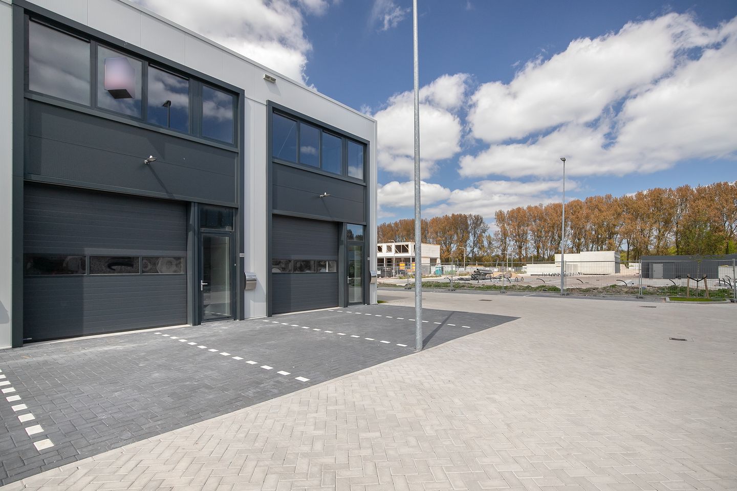 View photo 3 of Titaniumweg 438