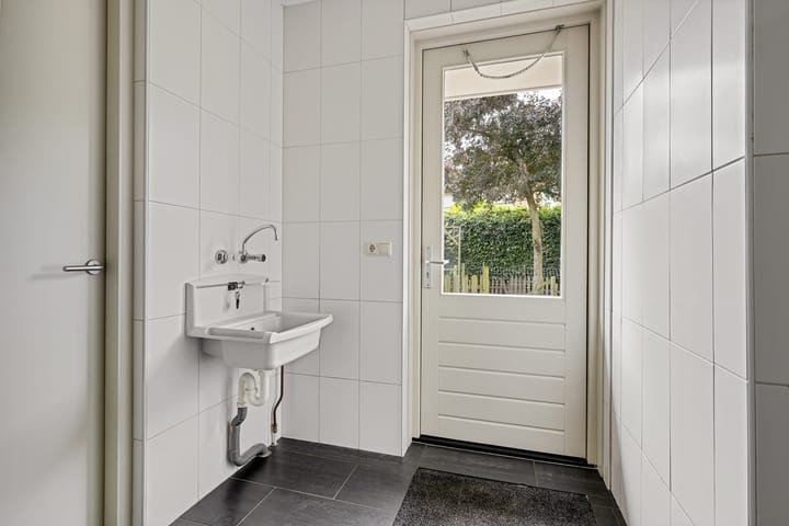 Photo 19 of Boeier 9