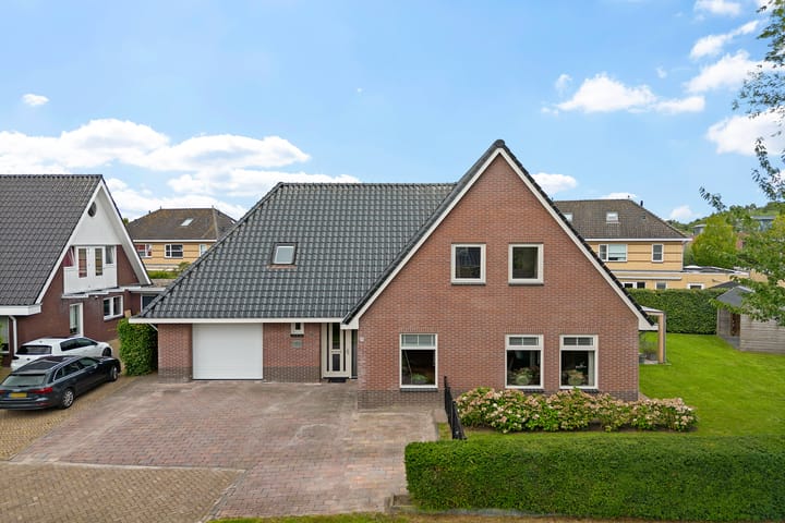 Photo 46 of Boeier 9