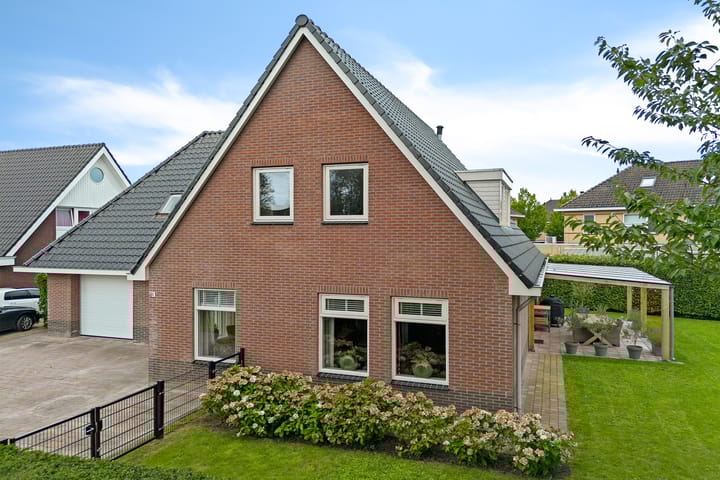 Photo 47 of Boeier 9