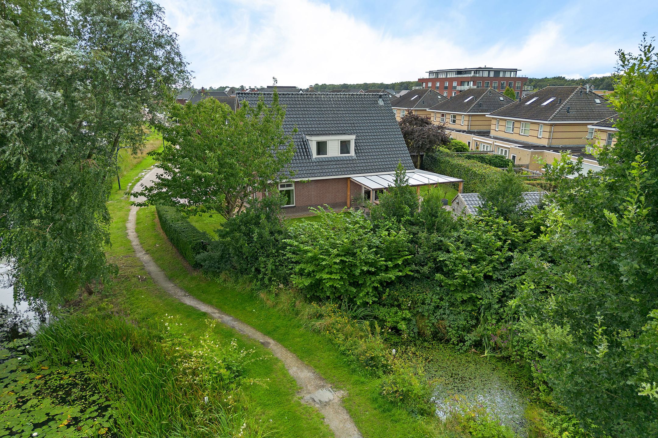 Photo 48 of Boeier 9