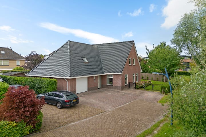 Photo 49 of Boeier 9