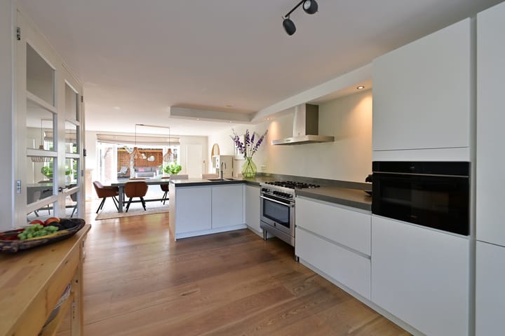 Foto 8 van Dirk Tersteeglaan 8