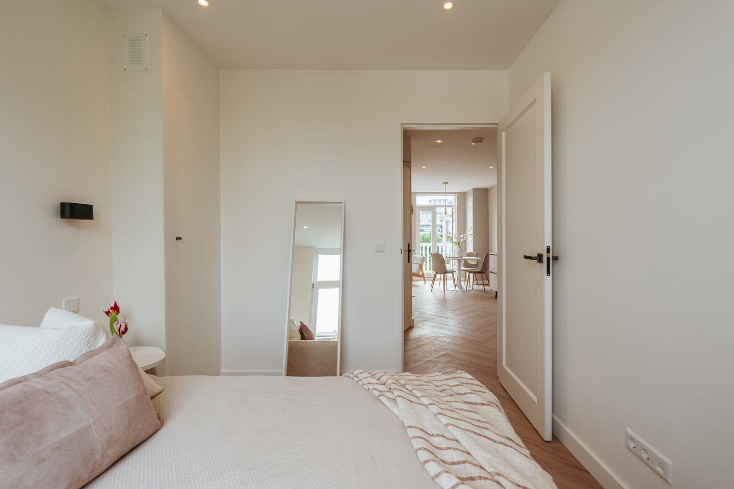 Foto 14 van Oetewalerstraat 40-1