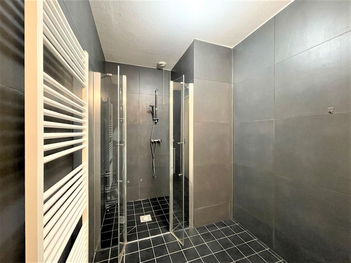 Foto 14 van Julius Pergerstraat 252