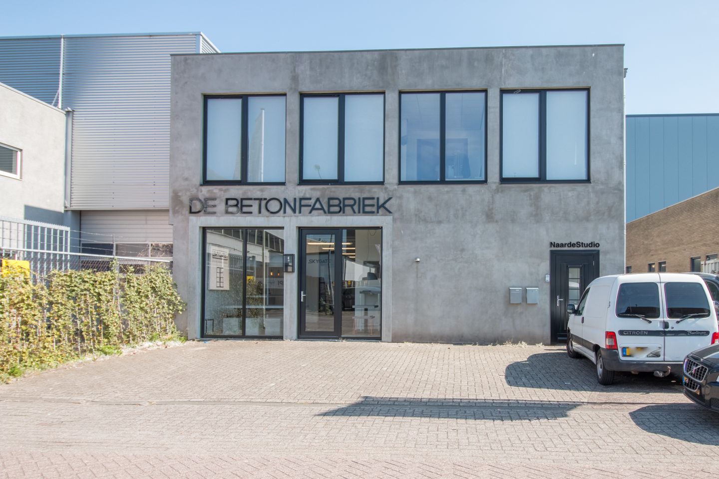 View photo 2 of Energiestraat 47-C