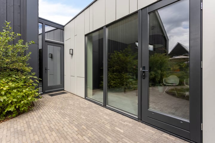 Photo 50 of Eikenpage 9