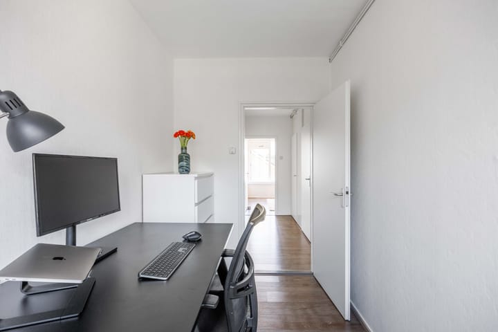 Foto 29 van Plutolaan 60