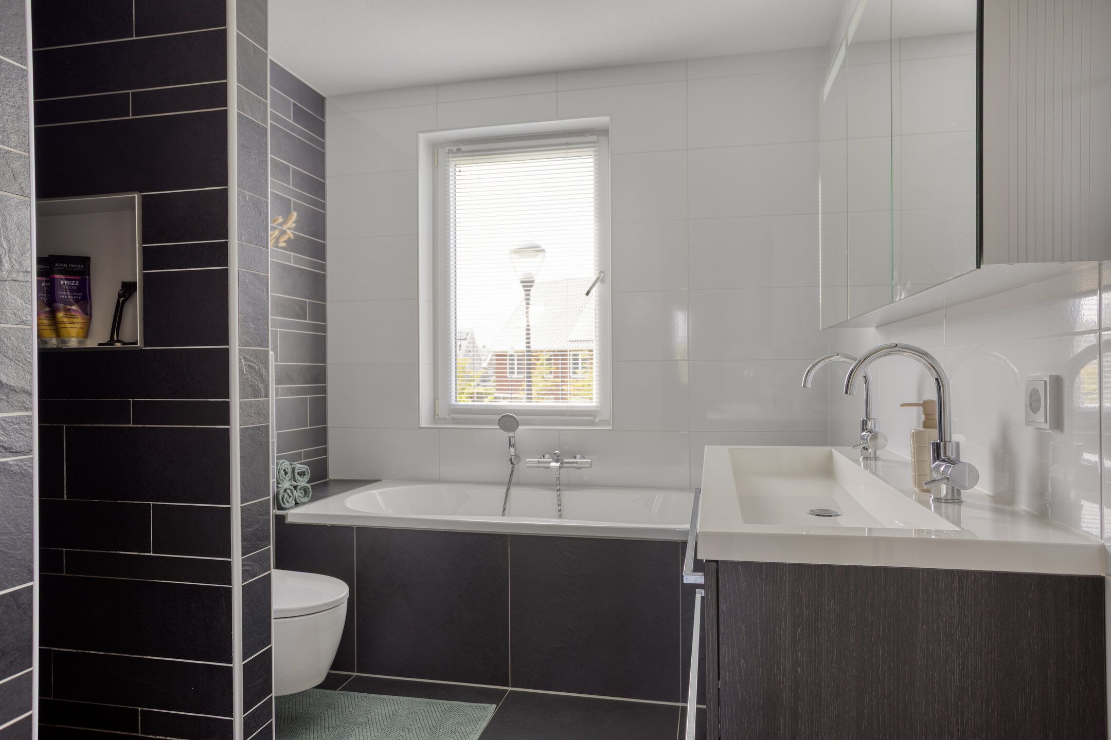 Photo 15 of Kronkelwilg 4