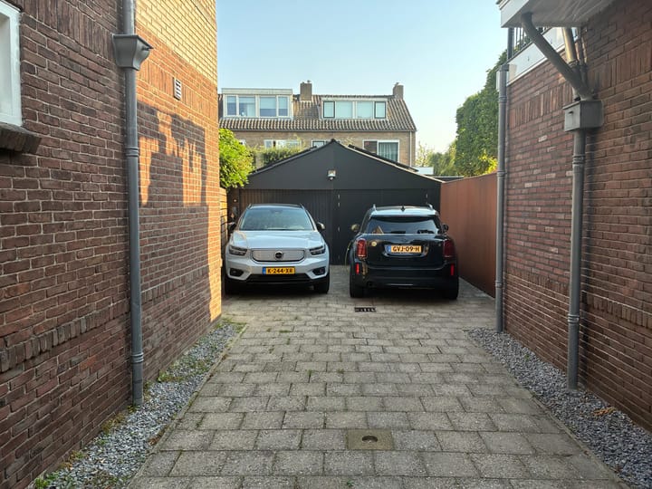 Foto 42 van Van Boetzelaerstraat 70