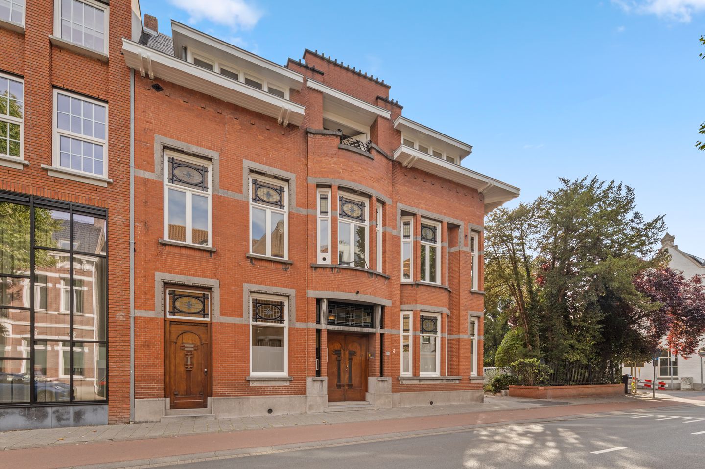 View photo 3 of Brugstraat 44