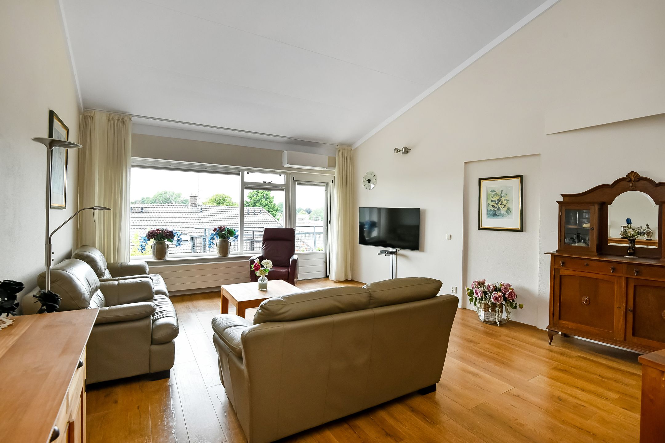 Photo 6 of Dorpsstraat 40-C