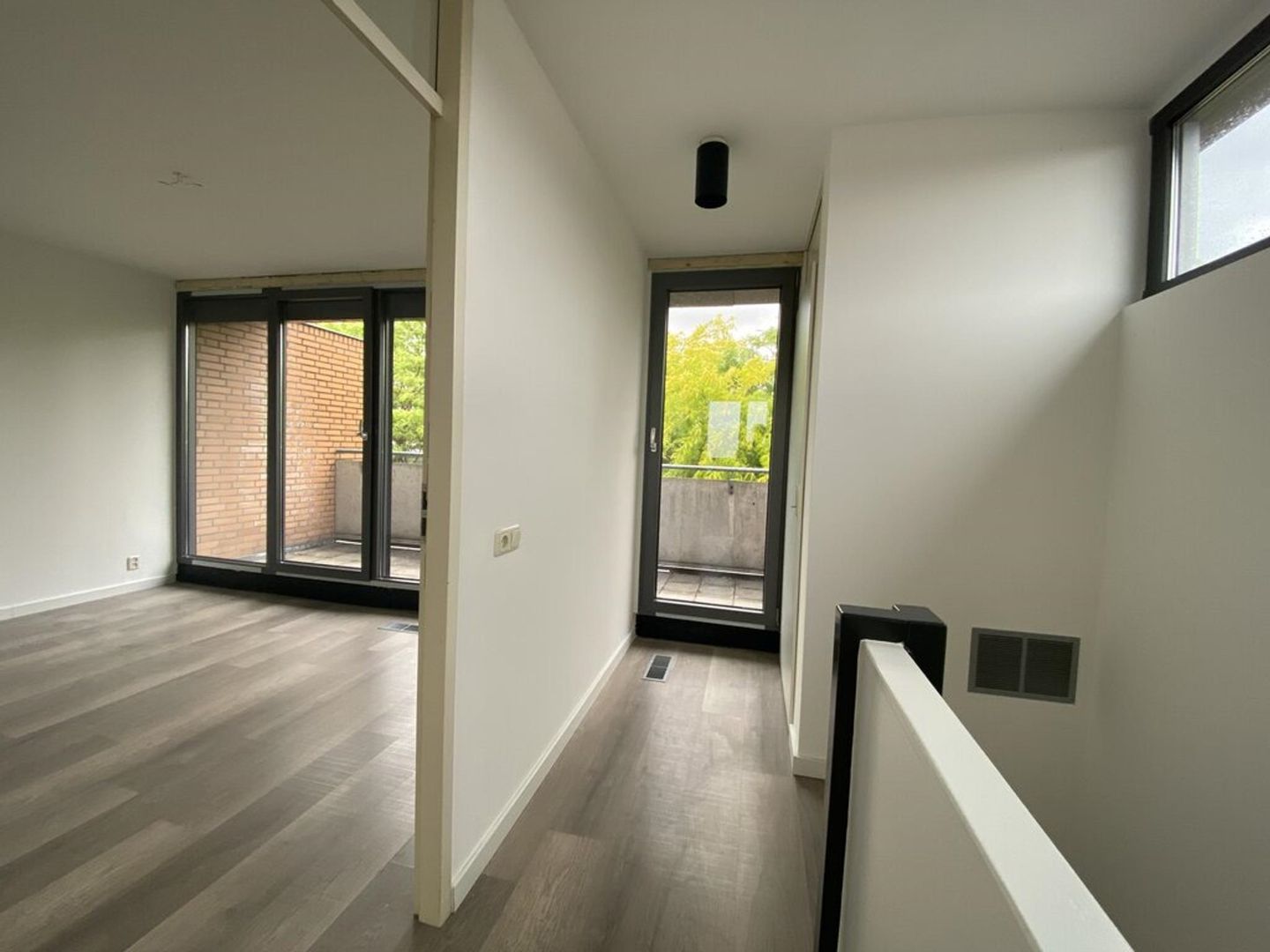 Foto 19 van Valkenierstraat 24