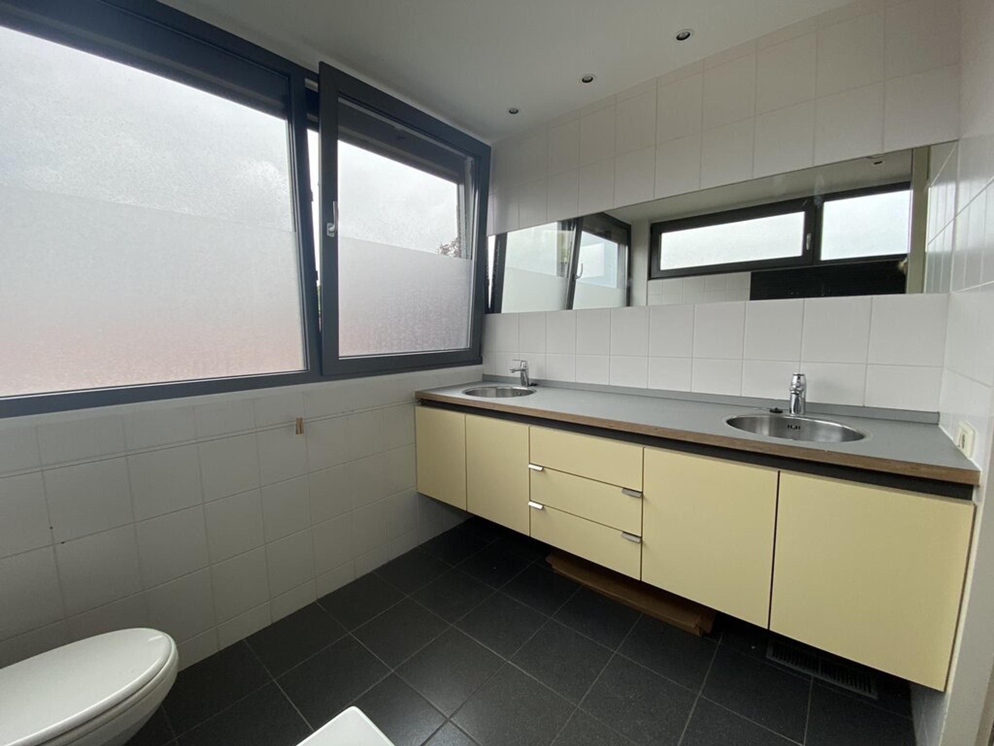 Foto 24 van Valkenierstraat 24