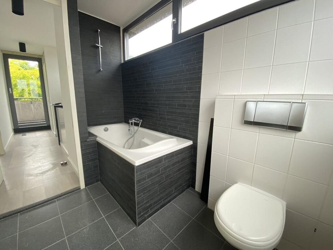 Foto 26 van Valkenierstraat 24