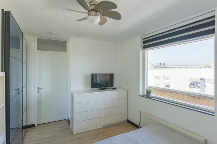 Foto 14 van Amstelplein 97