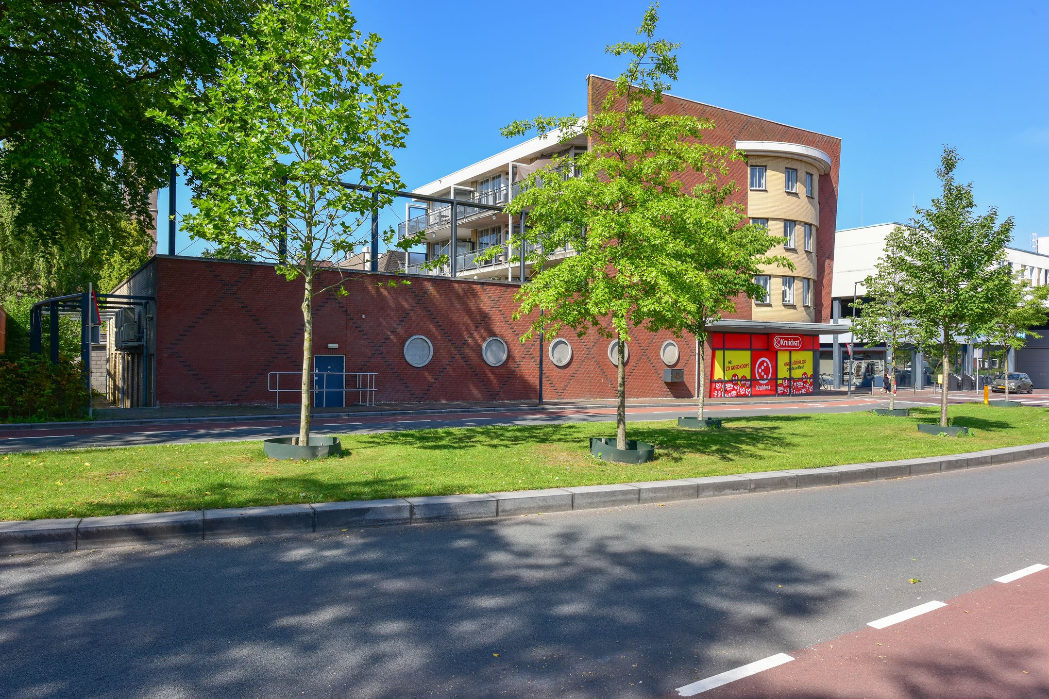 Foto 24 van Amstelplein 97