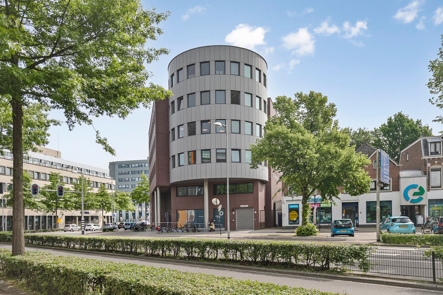 View photo 2 of Van Asch van Wijckstraat 2-4