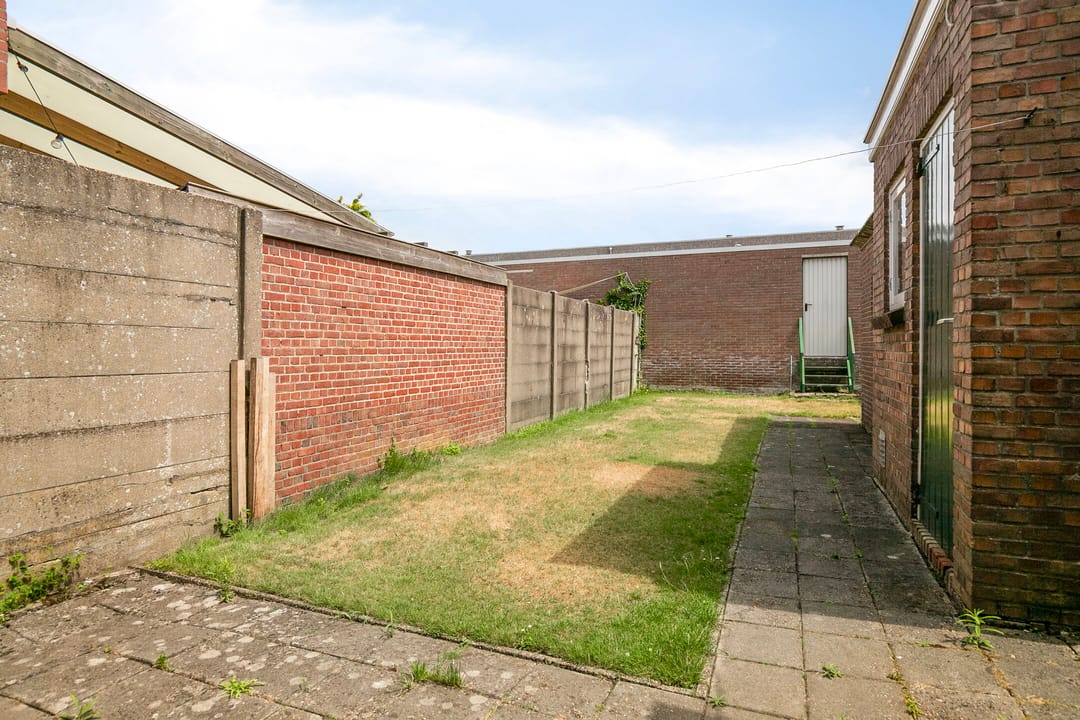 Photo 28 of Antwerpsestraatweg 239