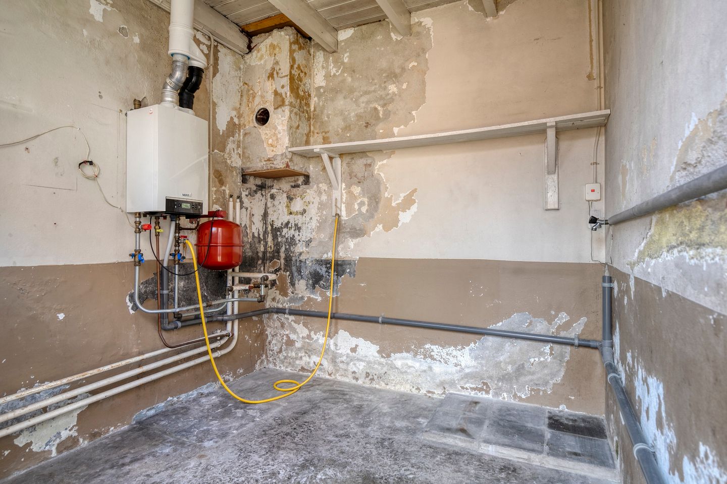 Photo 34 of Antwerpsestraatweg 239