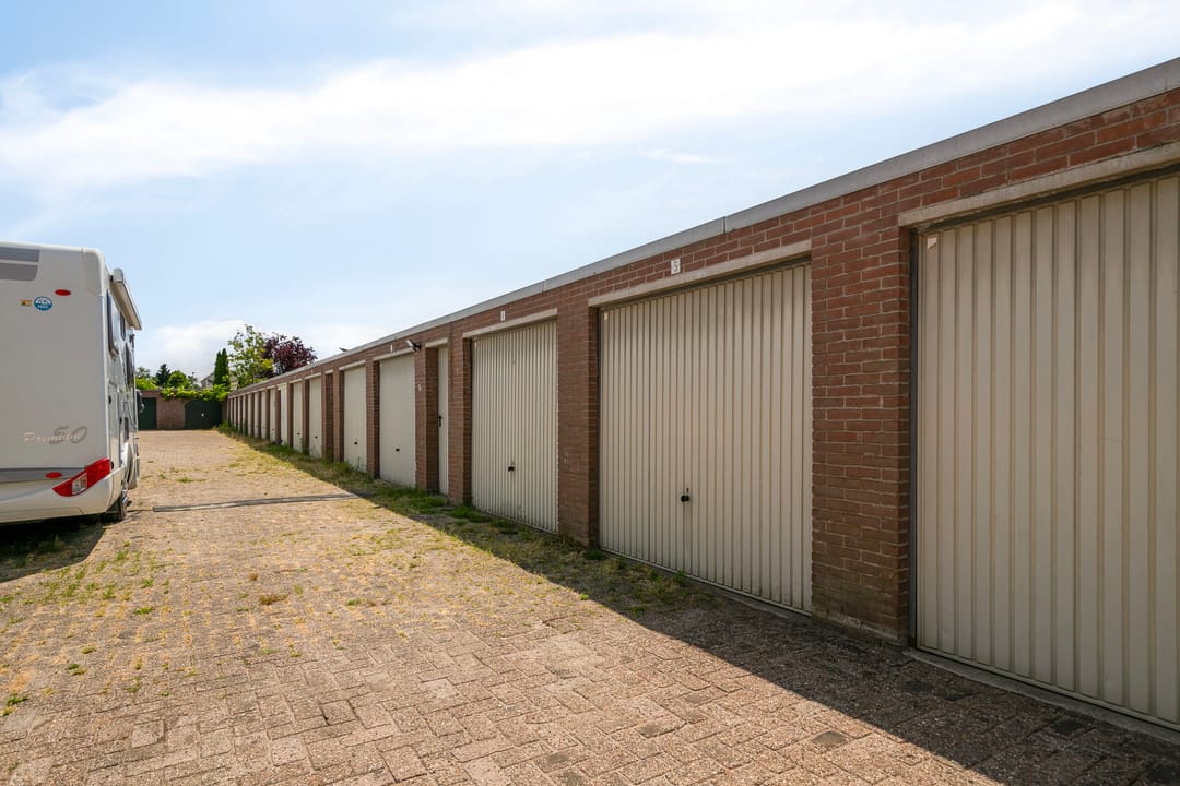 Photo 37 of Antwerpsestraatweg 239