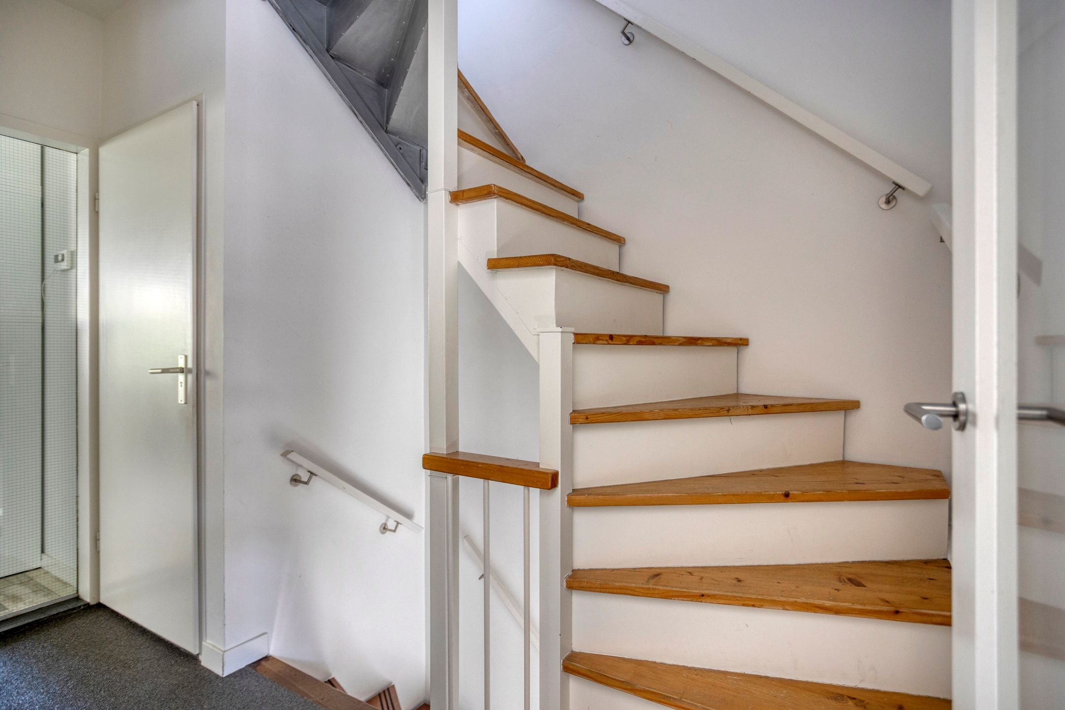 Photo 33 of von Geusauplein 17