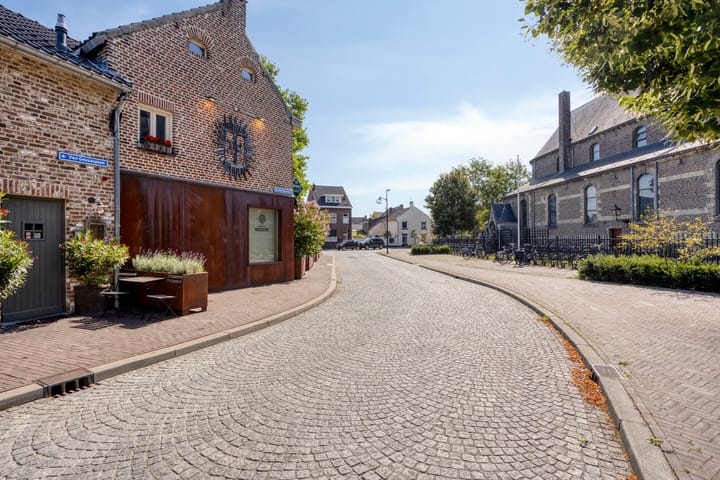 Foto 45 van von Geusauplein 17