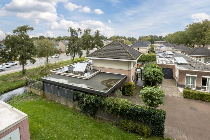 Photo 3 of Leeuweriklaan 9-A