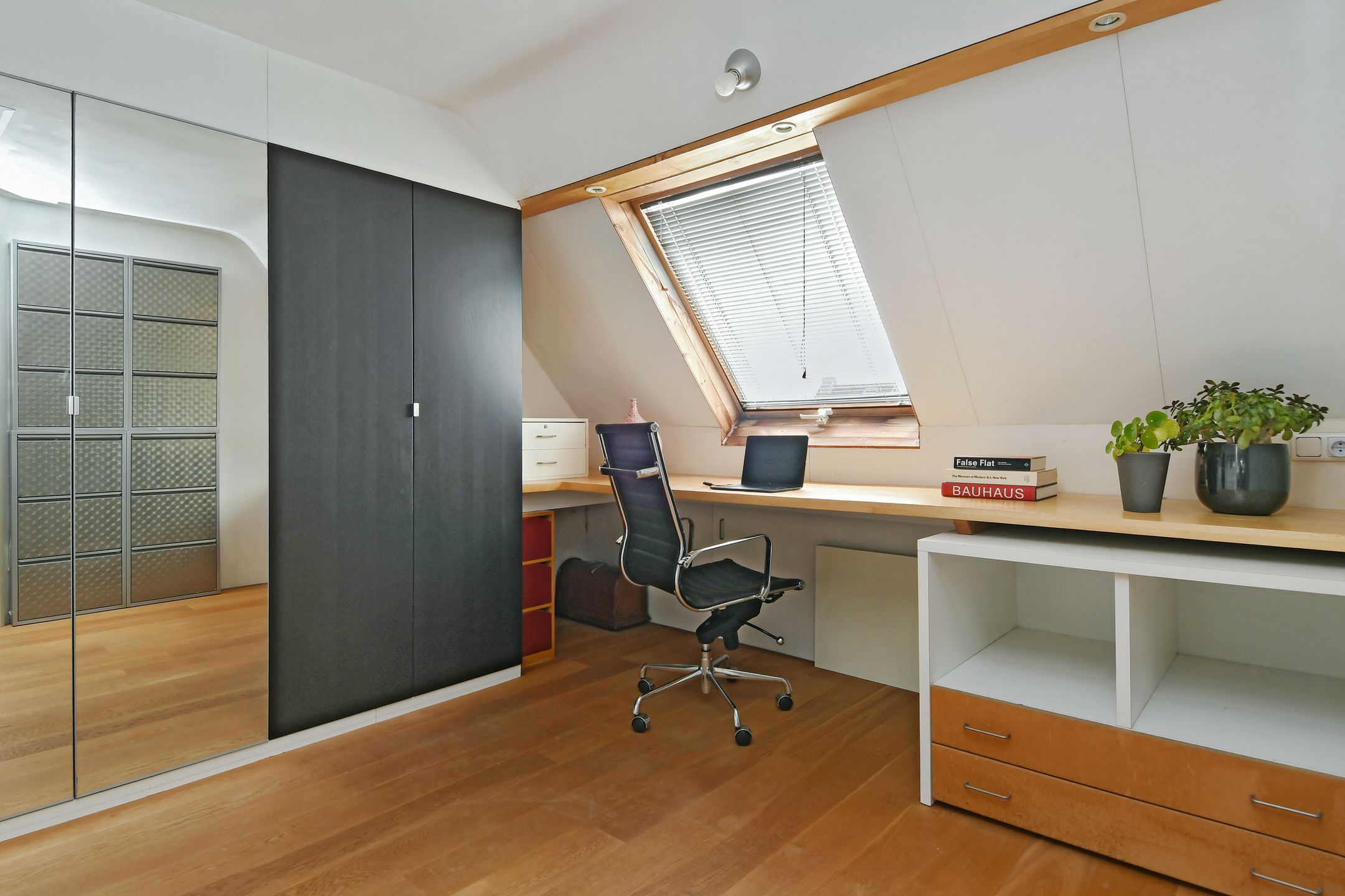 Foto 27 van Floralaan West 193