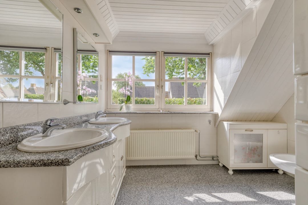 Photo 32 of Spoorpad 25