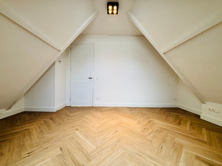 Foto 11 van Van Diemenstraat 150-A