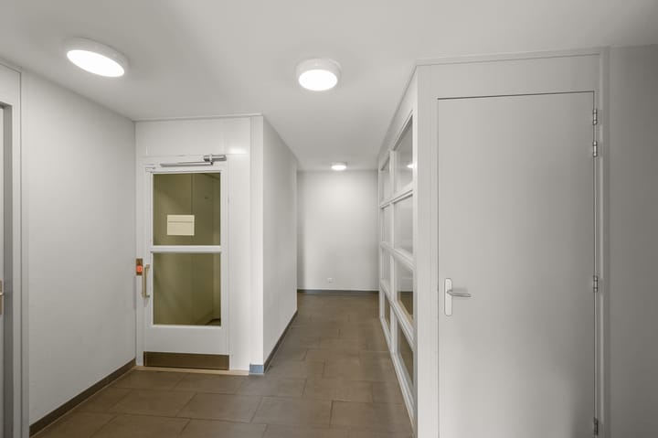 Photo 21 of Nijlstraat 154-R