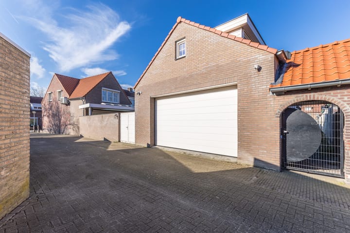 Foto 36 van César Franckstraat 21