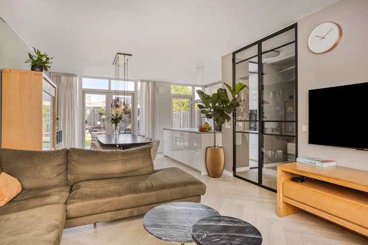 Foto 2 van Mechelerbank 20