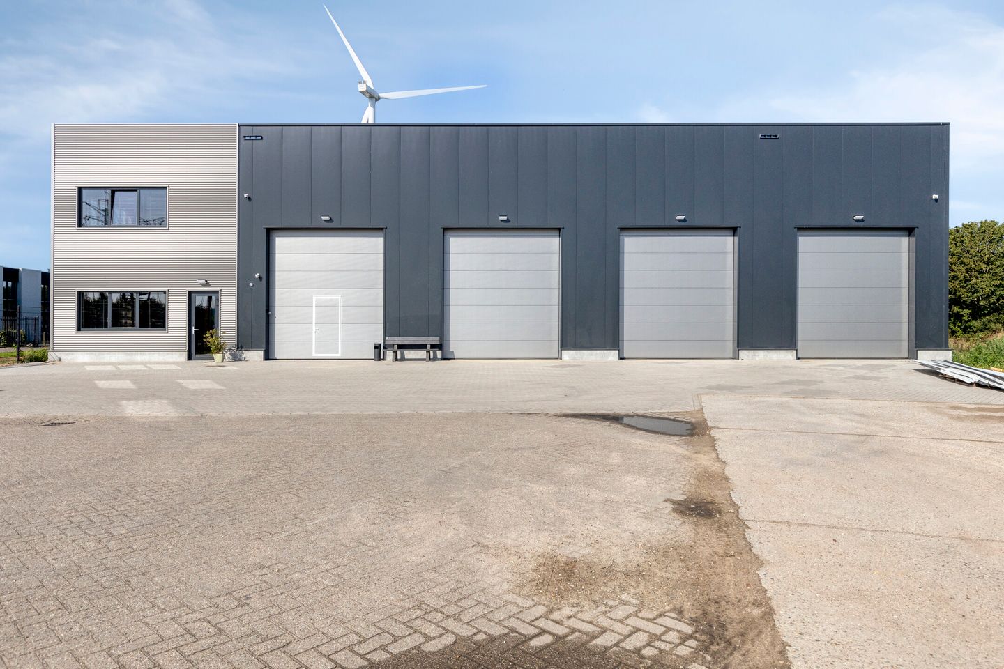 View photo 2 of Graaf van Solmsweg 99-D2