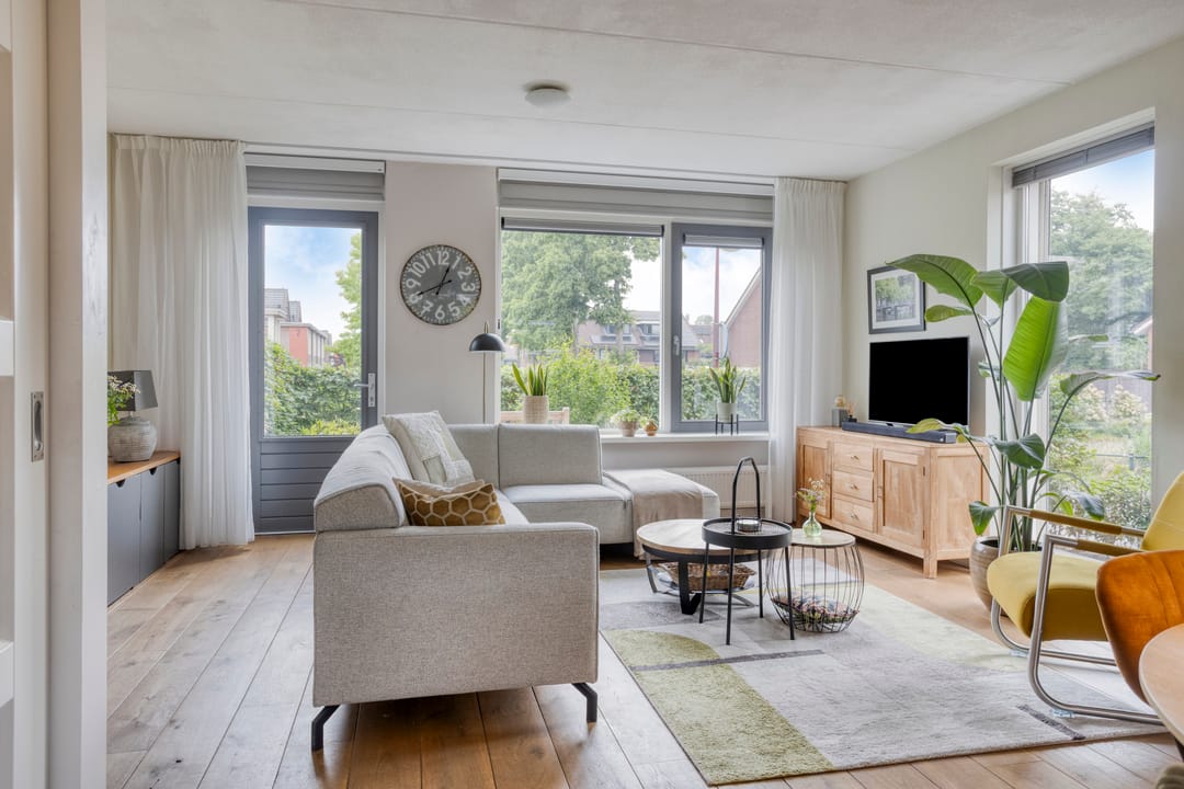 Photo 11 of Amerstraat 2