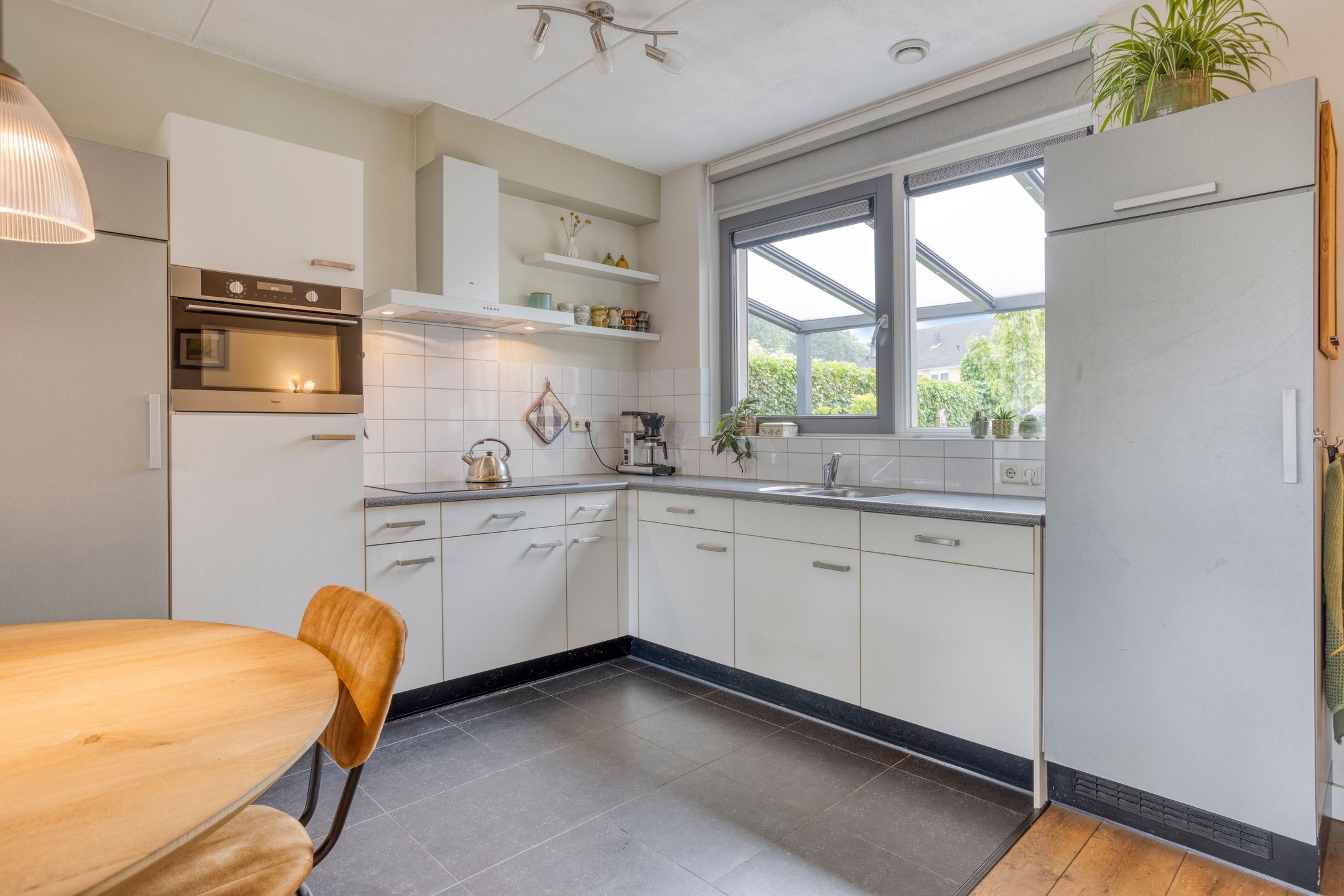 Photo 15 of Amerstraat 2