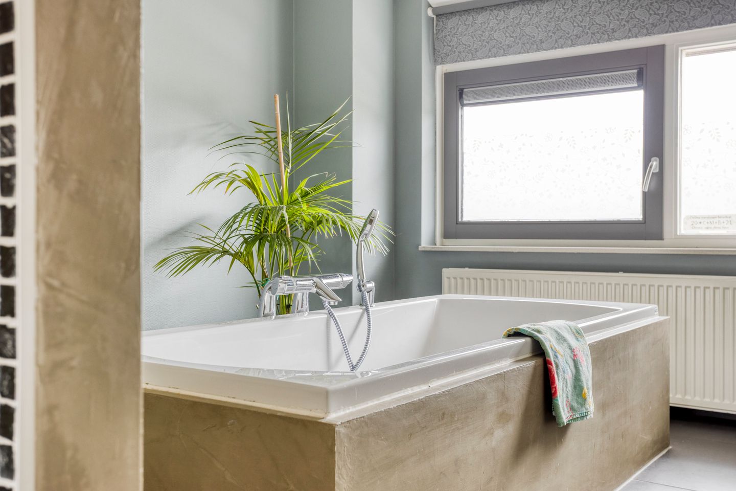 Photo 35 of Amerstraat 2