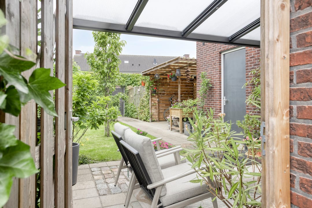 Photo 43 of Amerstraat 2