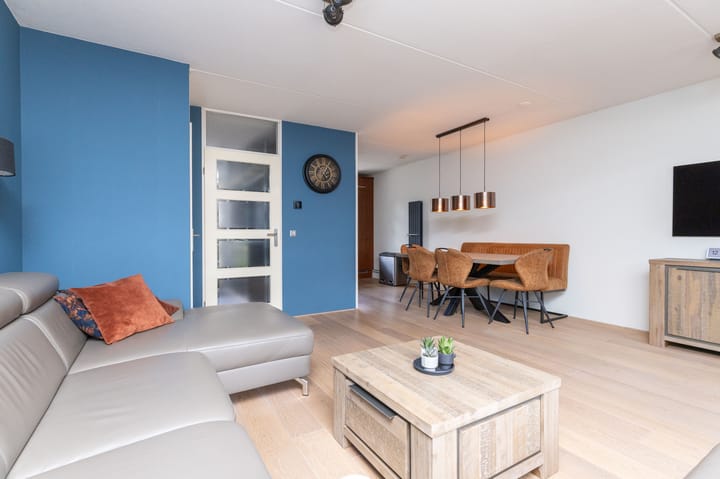 Foto 12 van Henriëtte Roland Holststraat 4