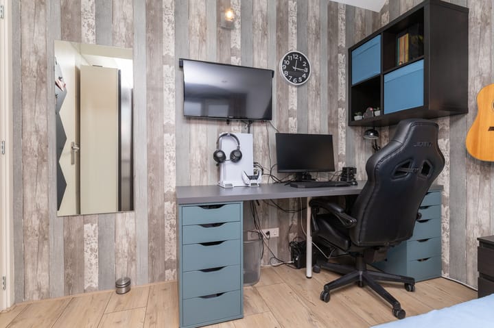 Foto 23 van Henriëtte Roland Holststraat 4