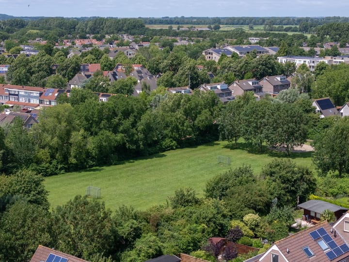 Foto 40 van Henriëtte Roland Holststraat 4