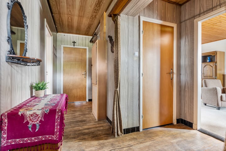 Foto 14 van Kanaalstraat 105