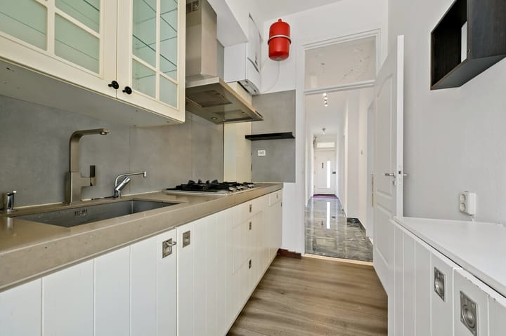 Foto 16 van Jan van der Heijdenstraat 84